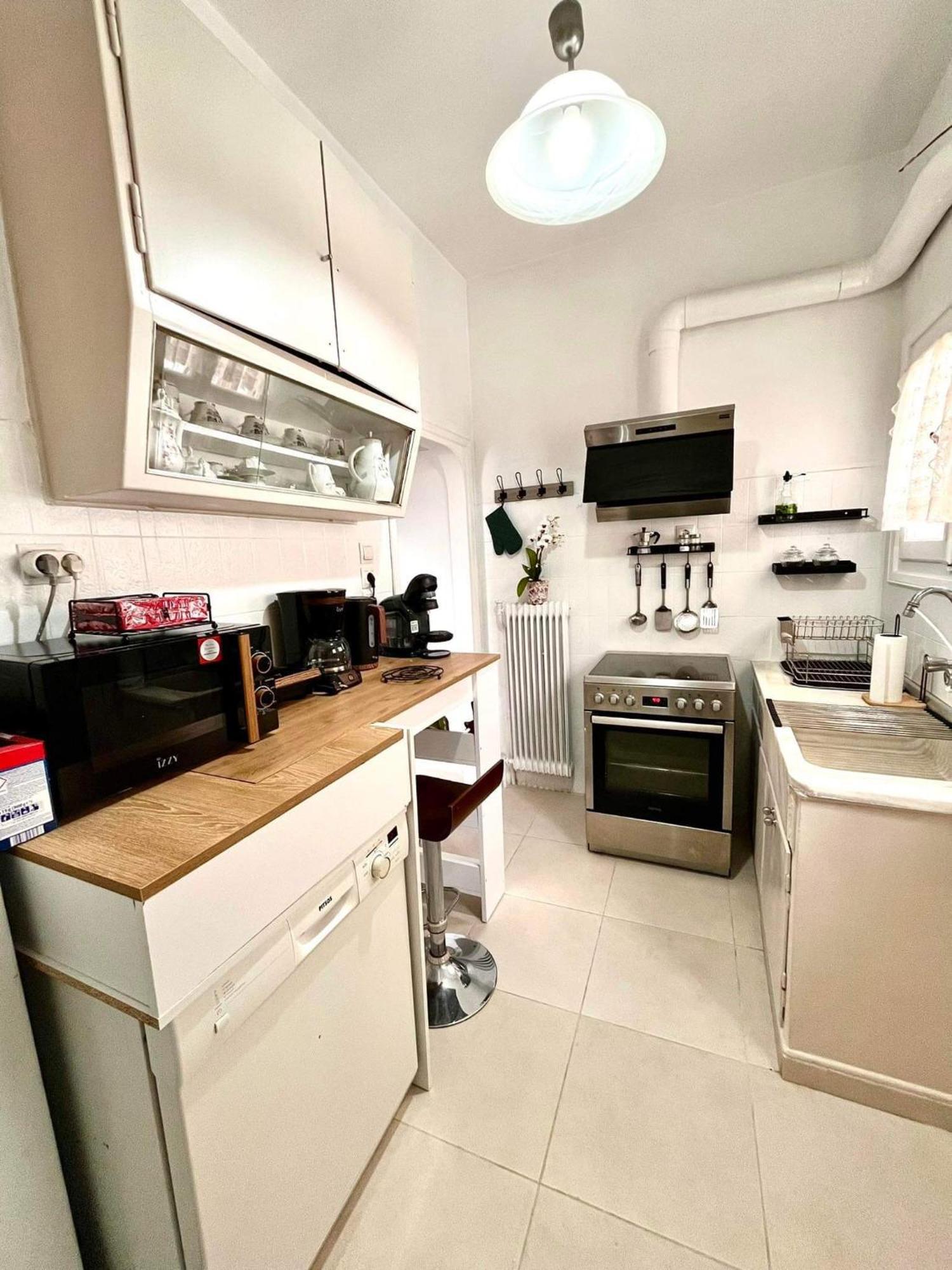 100 M2 Apartment In The Center Of Athena Bagian luar foto
