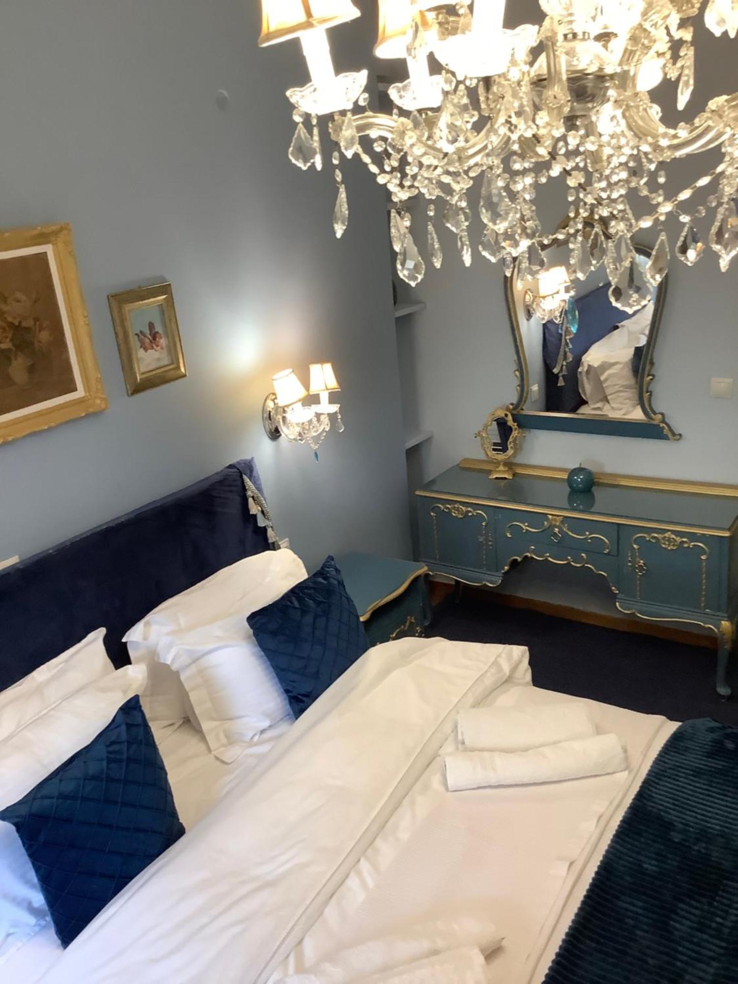 100 M2 Apartment In The Center Of Athena Bagian luar foto