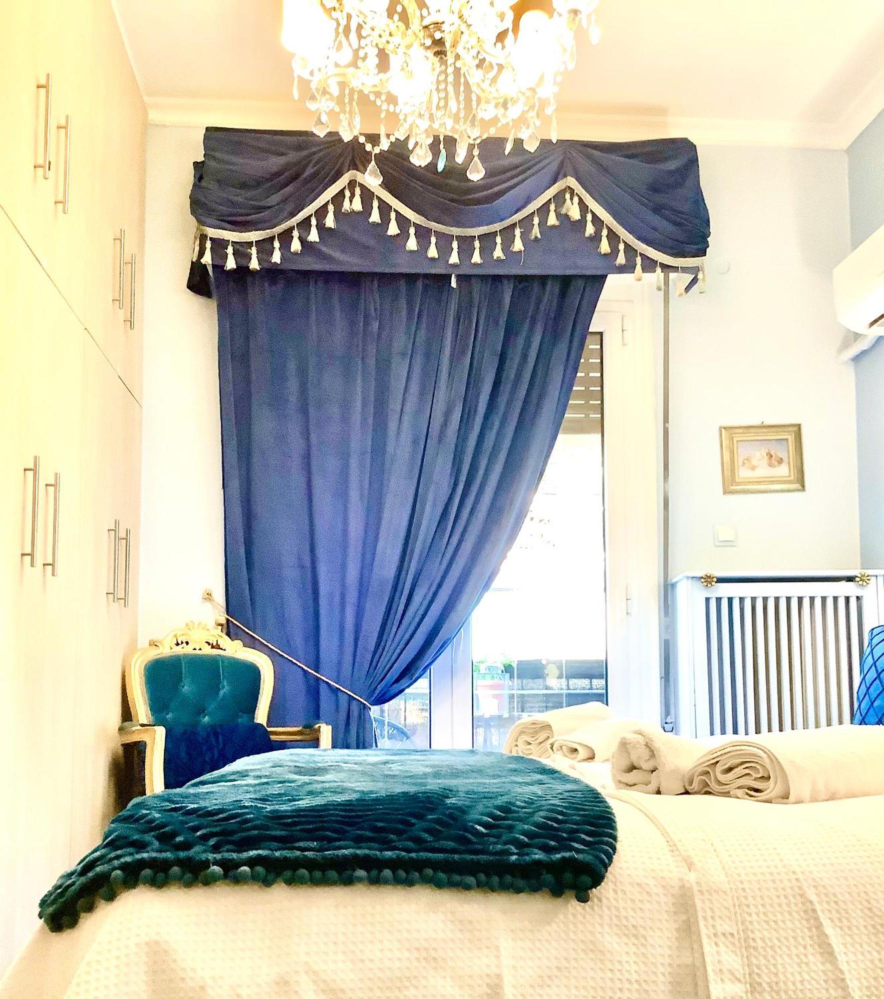 100 M2 Apartment In The Center Of Athena Bagian luar foto